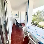 Lory-puerto Del Carmen Тиас