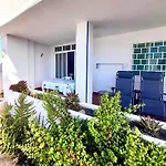 Lory-puerto Del Carmen * Тиас